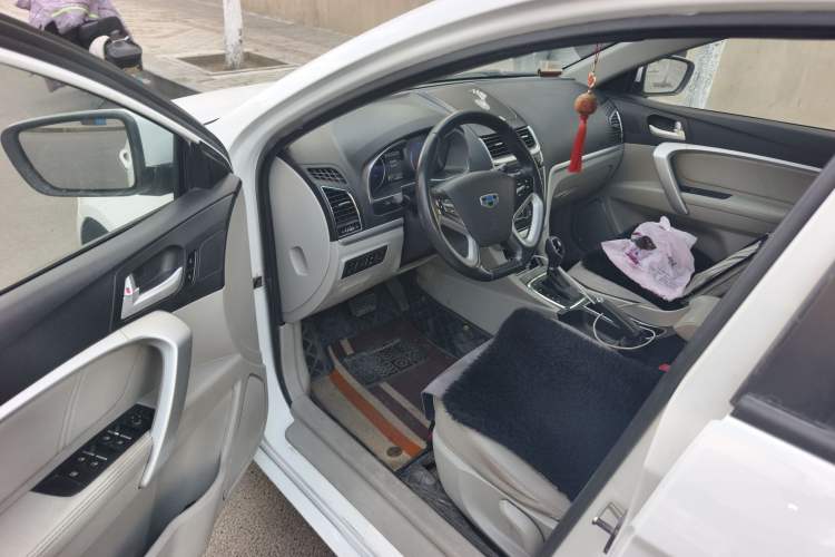 Used Geely Auto Emgrand 2016 Sedan 1.5L CVT Luxury Model