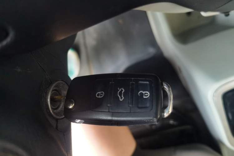 Used Karry Youyou EV 2021 Van Model SQR5037