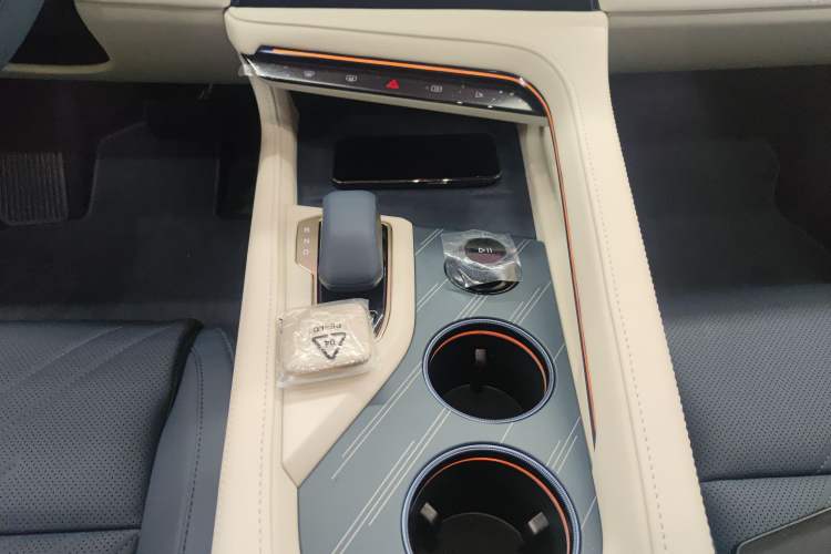 Used Zeekr 001 2025 WE Edition 100 kWh Rear-Wheel Drive
