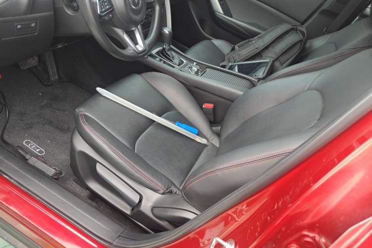 Used Mazda CX-4 2018 2.0L Automatic Two-Wheel Drive Blue Sky Exploration Version China V Standard
