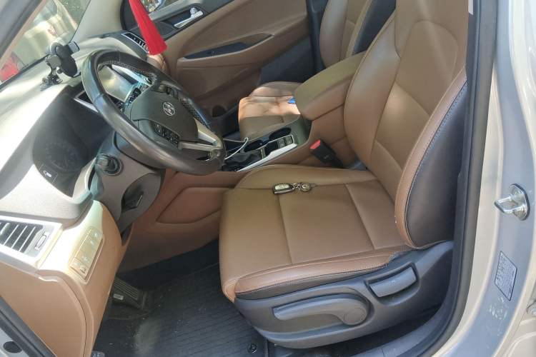 Used Hyundai Tucson 2015 1.6T Dual-Clutch Two-Wheel-Drive Smart Model