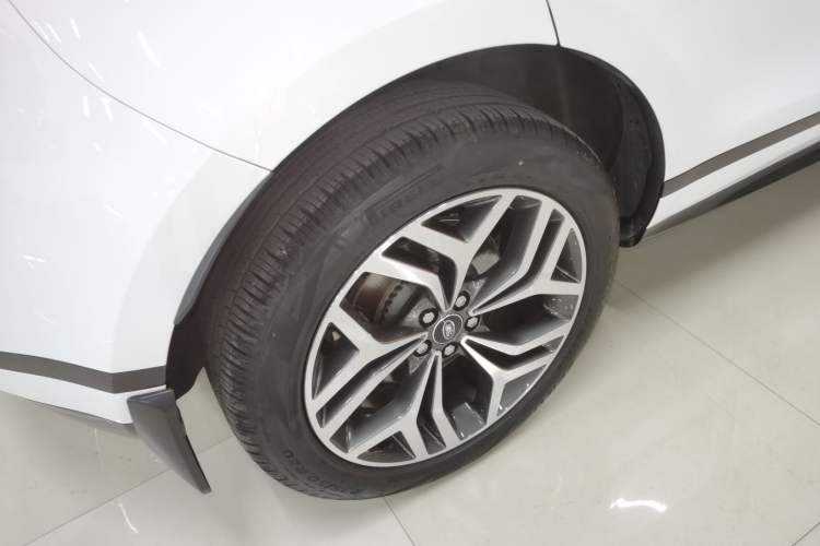 Used Land Rover Range Rover Evoque 2023 Aurora L 249 PS Luxury Edition
