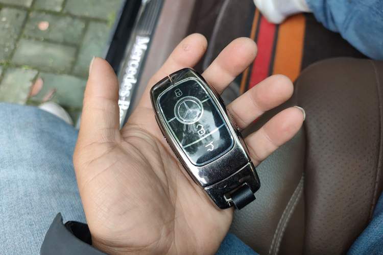 Used Mercedes-Benz E-Class 2023 E 300 L Prestige Edition Vehicle Key