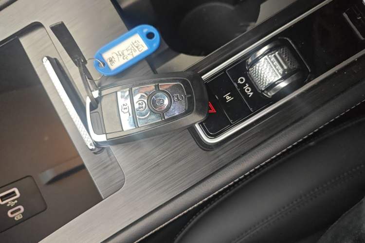 Used Lincoln Corsair 2024 1.5T Two-Wheel Drive Deluxe Hybrid Version
