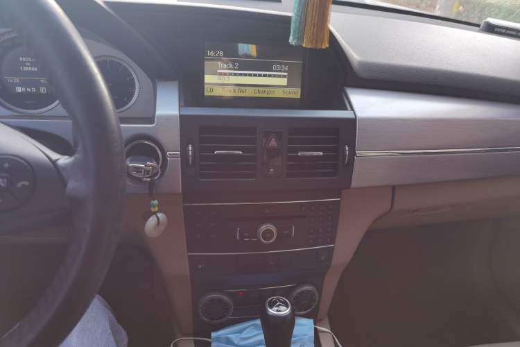 Used Mercedes-Benz GLK-Class 2011 GLK 300 4MATIC Fashion Model