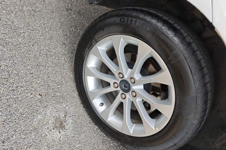 Used Haval H2 2017 Red-Label 1.5T Manual 4x4 Luxury Model