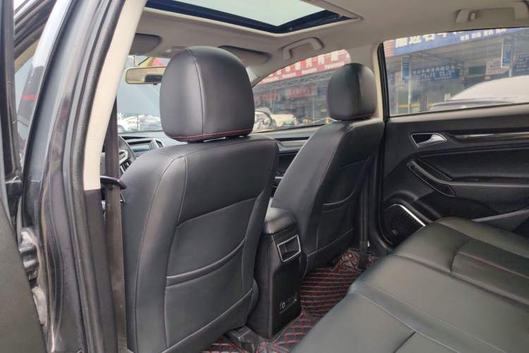 Used Zotye Z360 2017 1.5L Manual Luxury Model
