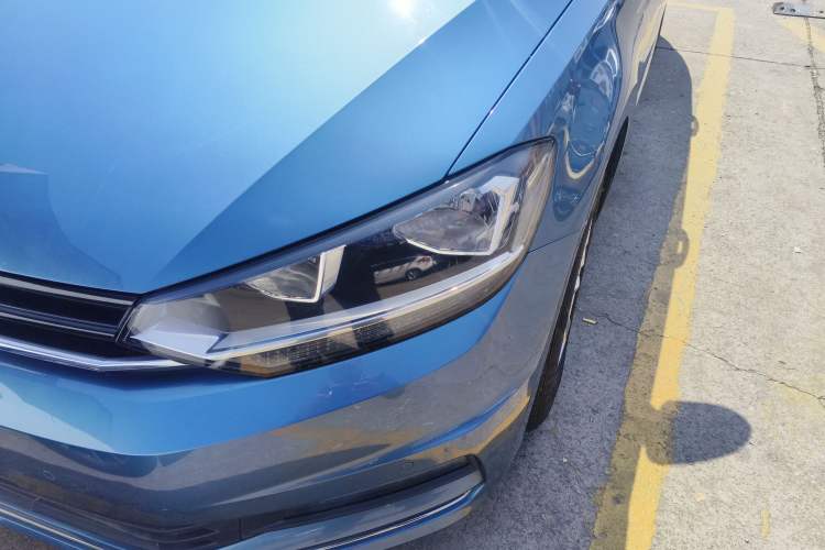 Used Volkswagen Touran 2018 Volkswagen Touran L 280TSI DSG Comfort Edition 7 Seats China V Emission Standard
