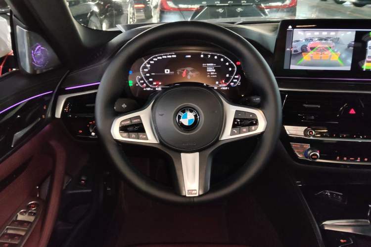 Used BMW 5 Series 2022 525Li M Sport Package