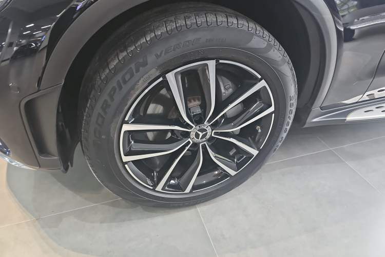 Used Mercedes-Benz GLC 2021 GLC 300 L 4MATIC Dynamic Model