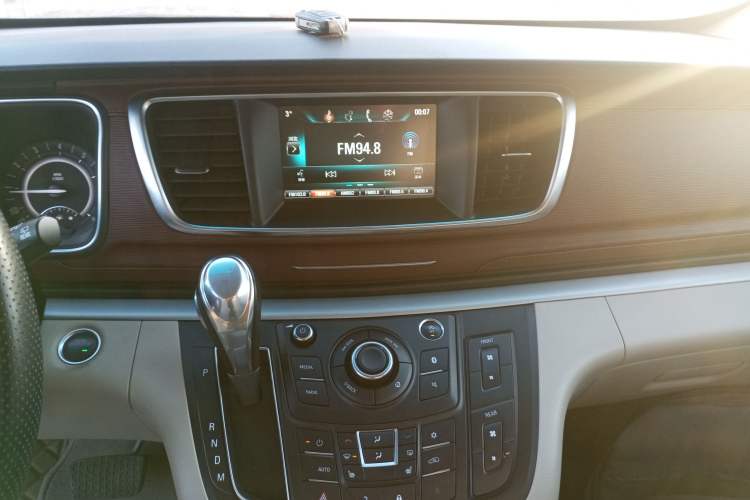 Used Buick GL8 2018 28T Prestige Version China VI Standard