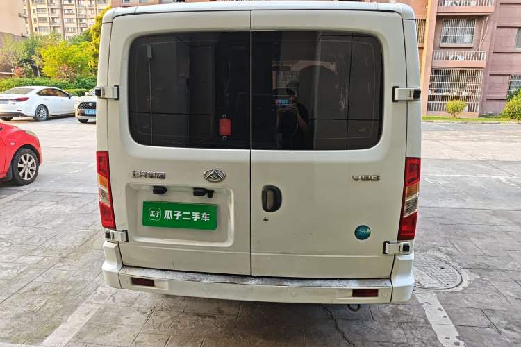 Used SAIC MAXUS Xintu V80 2021 2.0T Manual Classic Aoyuntong Short Wheelbase Ultra-Low Roof 5/6-Seater