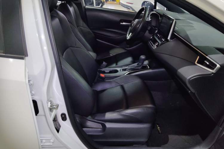 Used Toyota Levin 2022 185T CVT Luxury Edition Right Front Seat