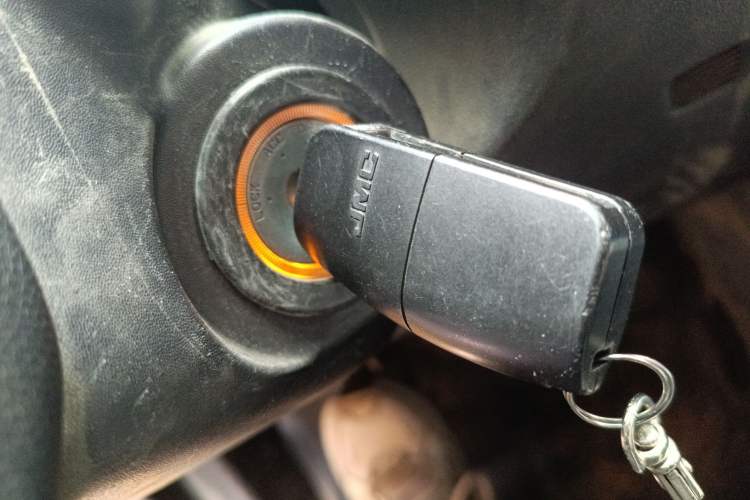 Used JMC Baodian 2020 2.5T Diesel Two-Wheel Drive Comfort Edition Standard Wheelbase JX4D25A6L Vehicle Key