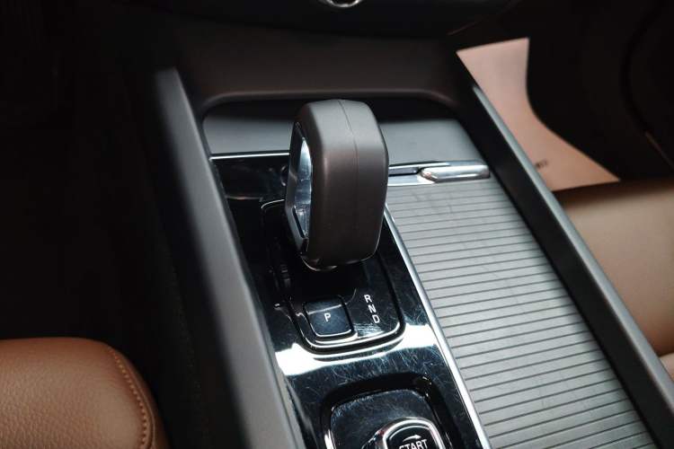 Used Volvo S60 2024 B4 Zhiyi Luxury Edition
