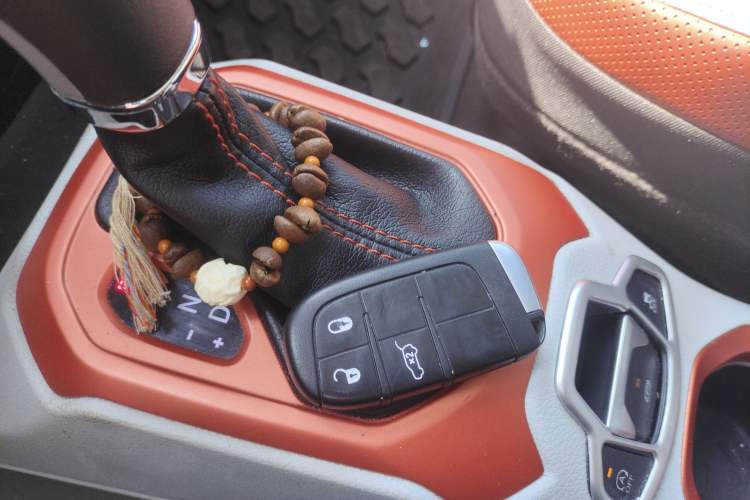 Used Jeep Renegade 2016 1.4T Automatic Smart Edition Interior 1