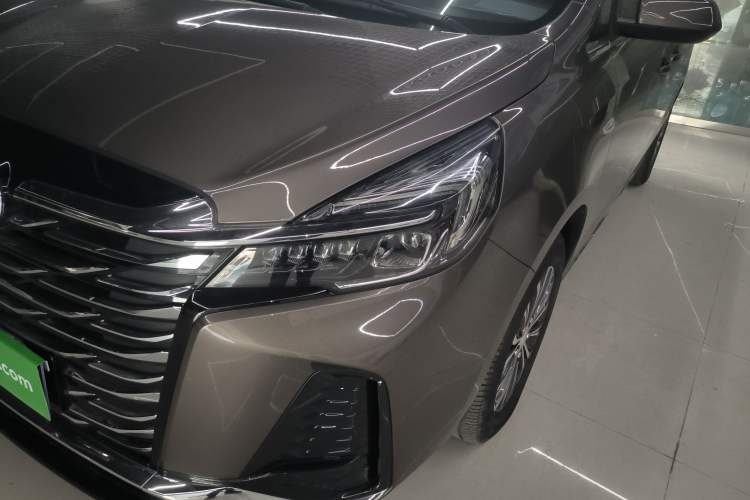 Used Buick GL8 2023 Land Executive Class Comfort Model