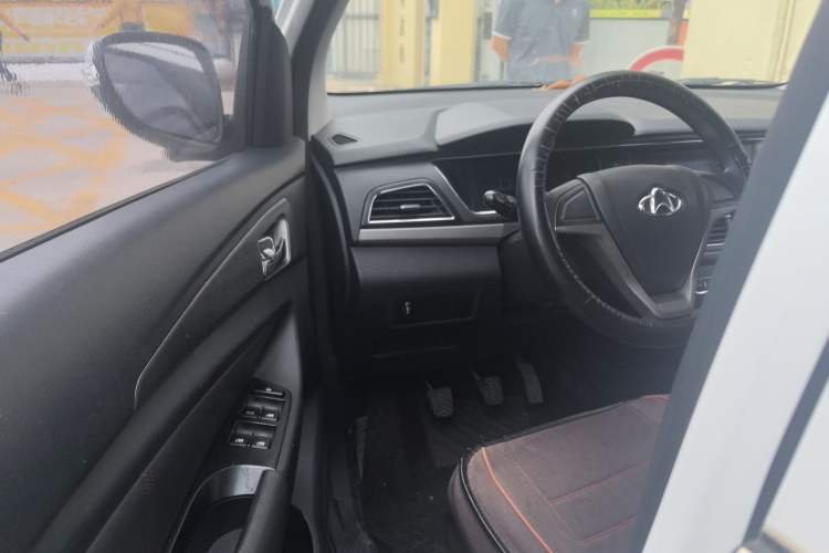 Used CHANGAN KAICHENG Oushang A600 2017 1.5L Manual Standard Edition