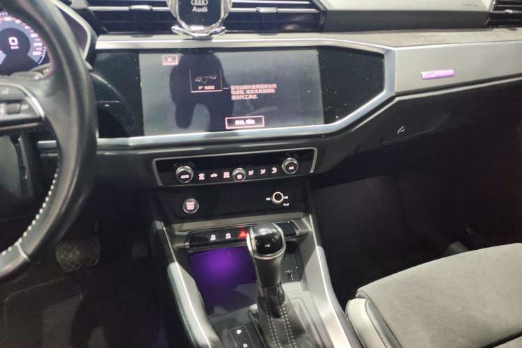 Used Audi Q3 2020 35 TFSI Fashion Dynamic Model