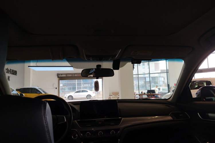 Used Honda Accord 2022 260TURBO Luxury Edition Headliner