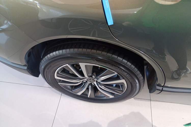 Used Toyota Harrier 2022 Dual-Engine 2.5L CVT Two-Wheel Drive Luxury Edition