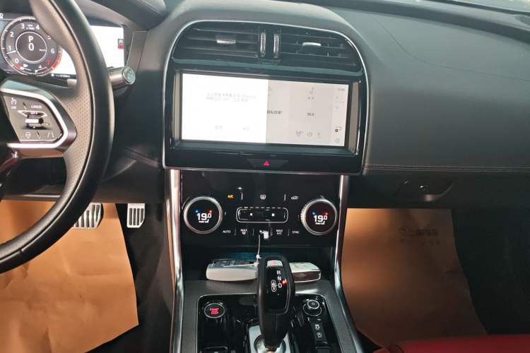 Used Jaguar XEL 2022 2.0T 250 PS R-DYNAMIC S Advanced Sport Edition