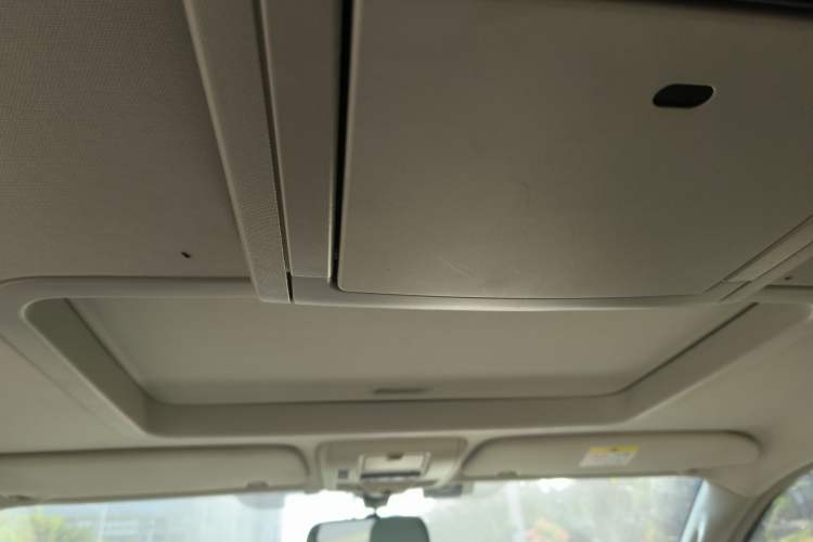 Used Chrysler Grand Voyager 2013 3.6L Luxury Edition Headliner