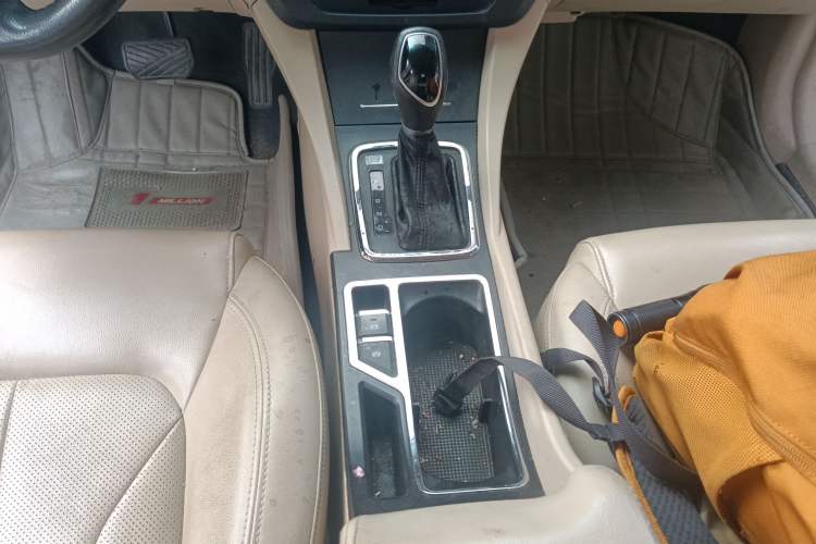 Used Geely Auto Emgrand 2017 Sedan Million Edition 1.5L CVT Luxury Model
