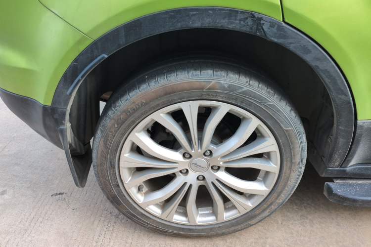 Used Land X7 2015 2.0T Panoramic Prestige Edition