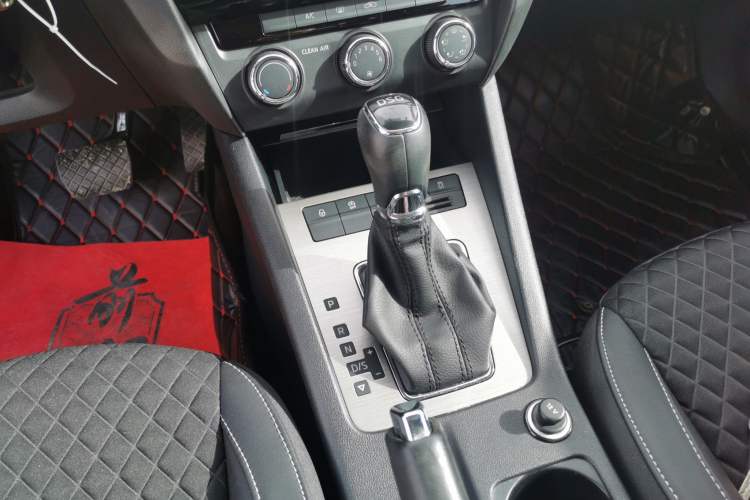 Used Skoda Octavia 2018 TSI230 DSG Luxury Edition