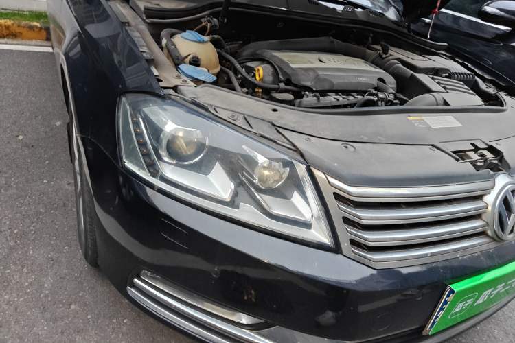 Used Volkswagen Magotan 2015 Facelift 1.8TSI Luxury Model
