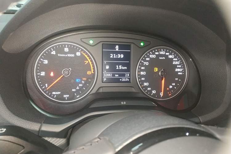 Used Audi Q2L 2021 35 TFSI Fashion Dynamic Model
