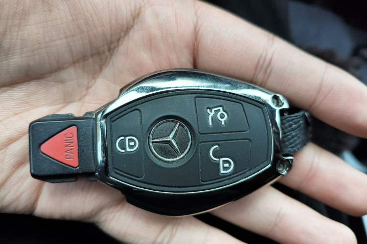 Used Mercedes-Benz GLE-Class 2018 GLE 400 4MATIC U.S. specification Vehicle Key