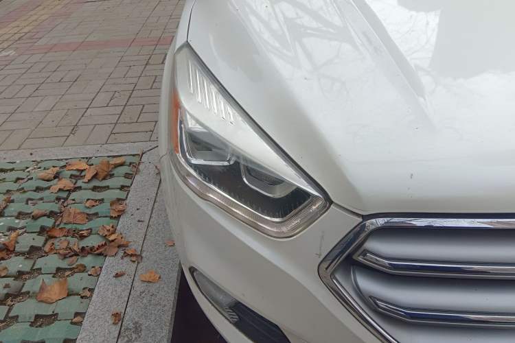 Used Ford Kuga 2017 EcoBoost 180 Two-Wheel-Drive Elite Trim
