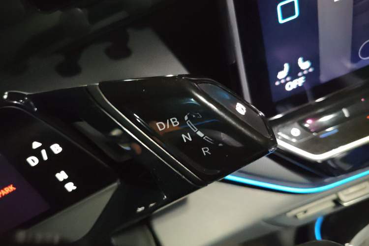 Used Volkswagen ID.4 CROZZ 2022 Long-Range Lite PRO Edition Gear Lever