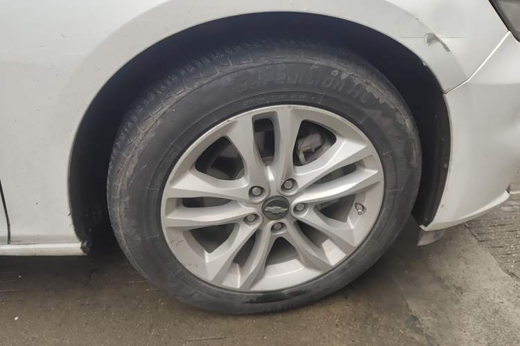 Used Chevrolet Malibu XL 2017 1.5T Automatic Ruichi Edition Right Front Wheel Hub