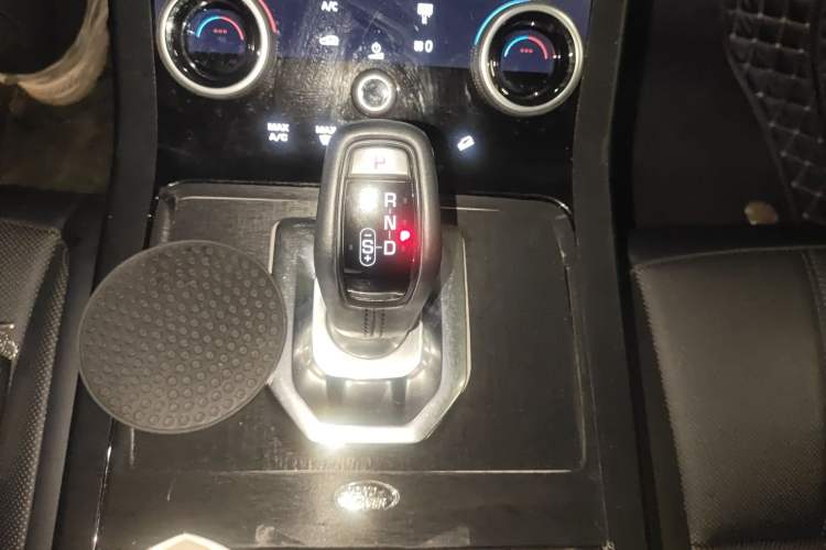 Used Land Rover Range Evoque 2023 Aurora L 249 PS Luxury Edition
