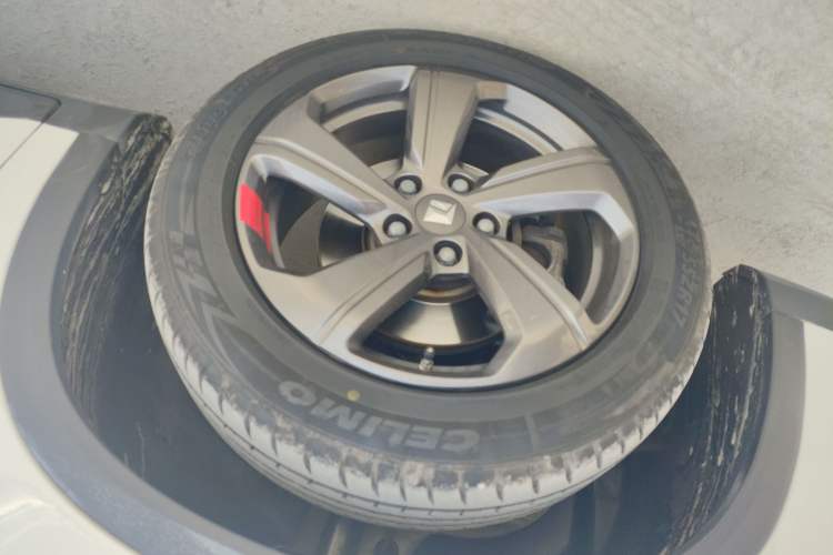 Used Baojun RM-5 2019 1.5T Manual Elite Version with 24-Hour Online Service 6 Seats