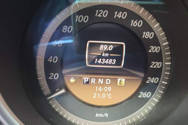 Used Mercedes-Benz C-Class 2011 C 180K Classic model