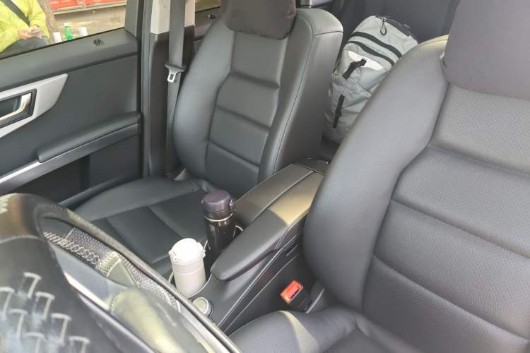 Used Mercedes-Benz GLK-Class 2013 GLK 300 4MATIC Dynamic Sunroof Model