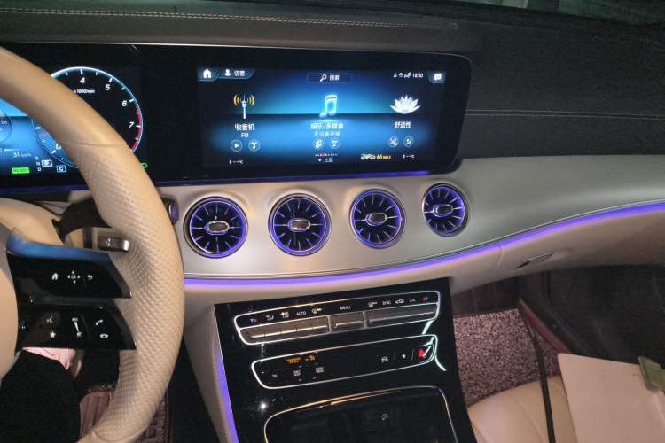 Used Mercedes-Benz E-Class 2021 E 260 Convertible Coupe
