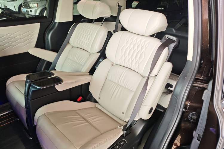 Used Honda Elysion 2022 2.0L eHEV Luxury First Edition