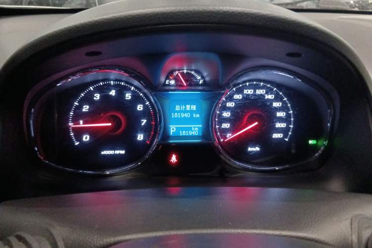 Used Chevrolet Captiva 2015 2.4L Two-Wheel Drive Urban Version 5 Seats