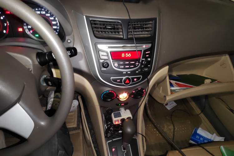 Used Hyundai Verna (older generation) 2010 Sedan 1.4L Automatic Fashionable GT Model
