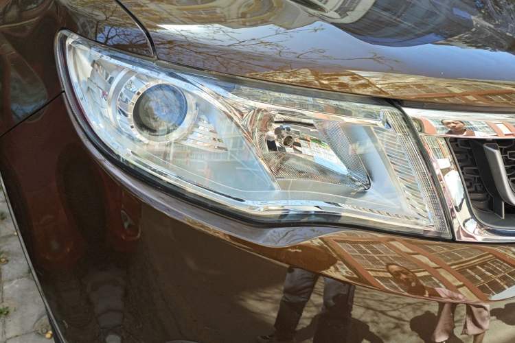 Used Geely Auto Emgrand X7 Sport 2016 1.8TD Automatic Smart Connectivity Version Right Front Headlight