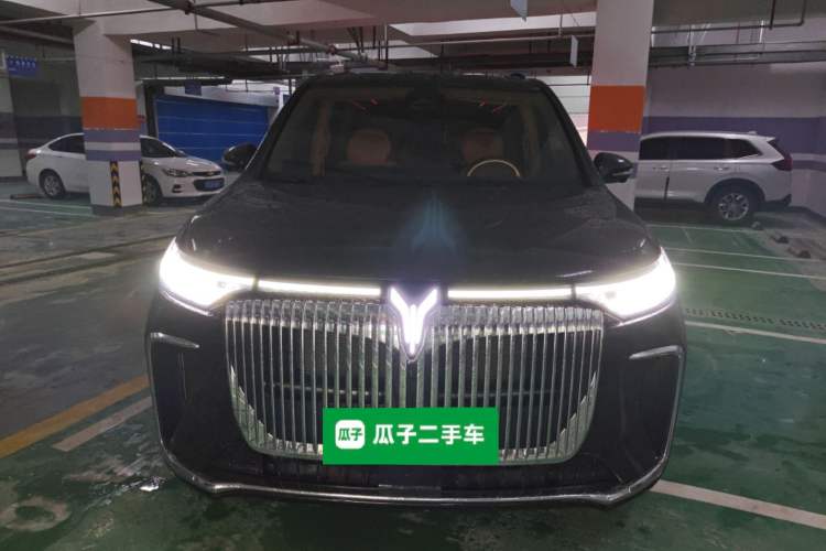 Used VOYAH Dream 2025 PHEV Four-Wheel Drive Prestige Kunpeng Edition Front