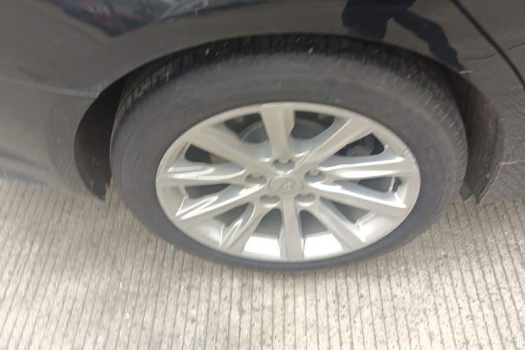 Used Cadillac CT5 2021 28T Fashion Edition Right Rear Wheel Hub