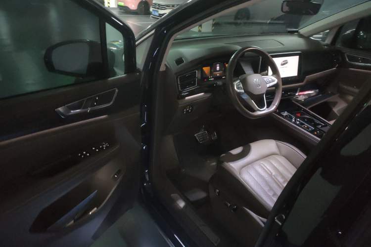 Used Volkswagen Viloran 2023 Revised Version 380TSI Luxury Edition