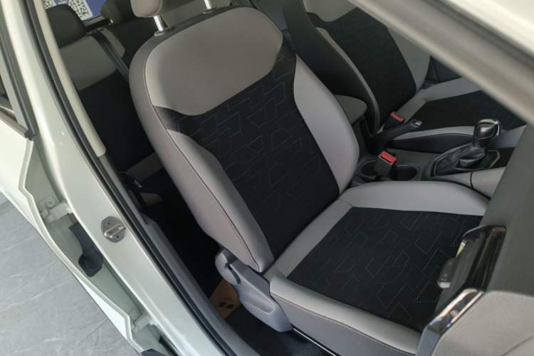 Used Jetta VS5 2020 280TSI Automatic "Thirty and Standing Tall" Edition
