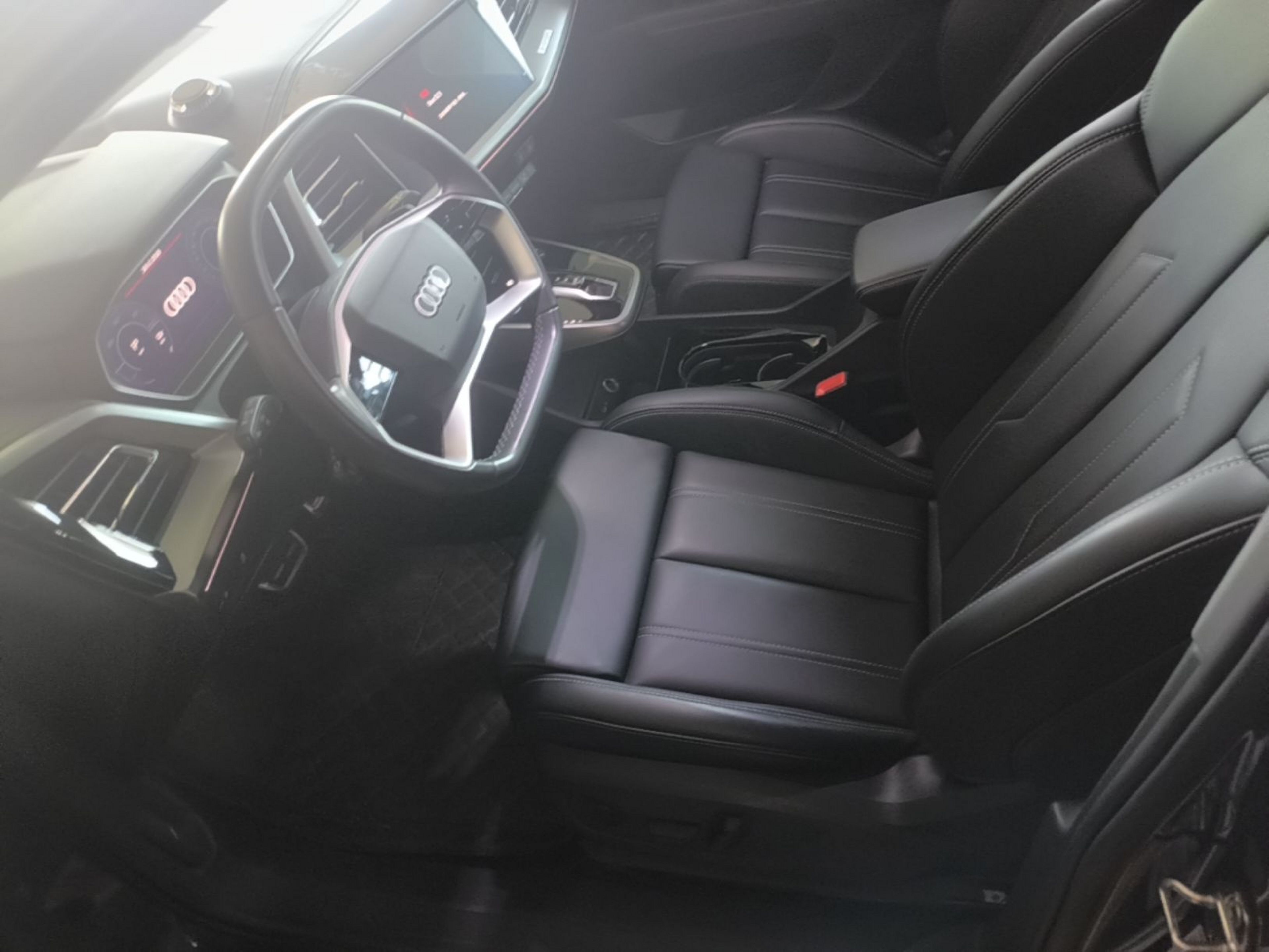 Interior delantero